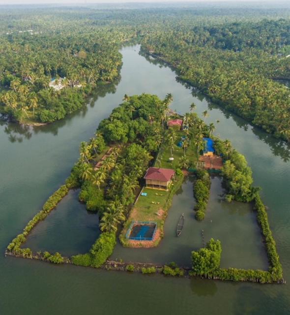 Vinis Farm - A Private Island Stay -Privacy Redefined !!! Mundrothuruth Esterno foto
